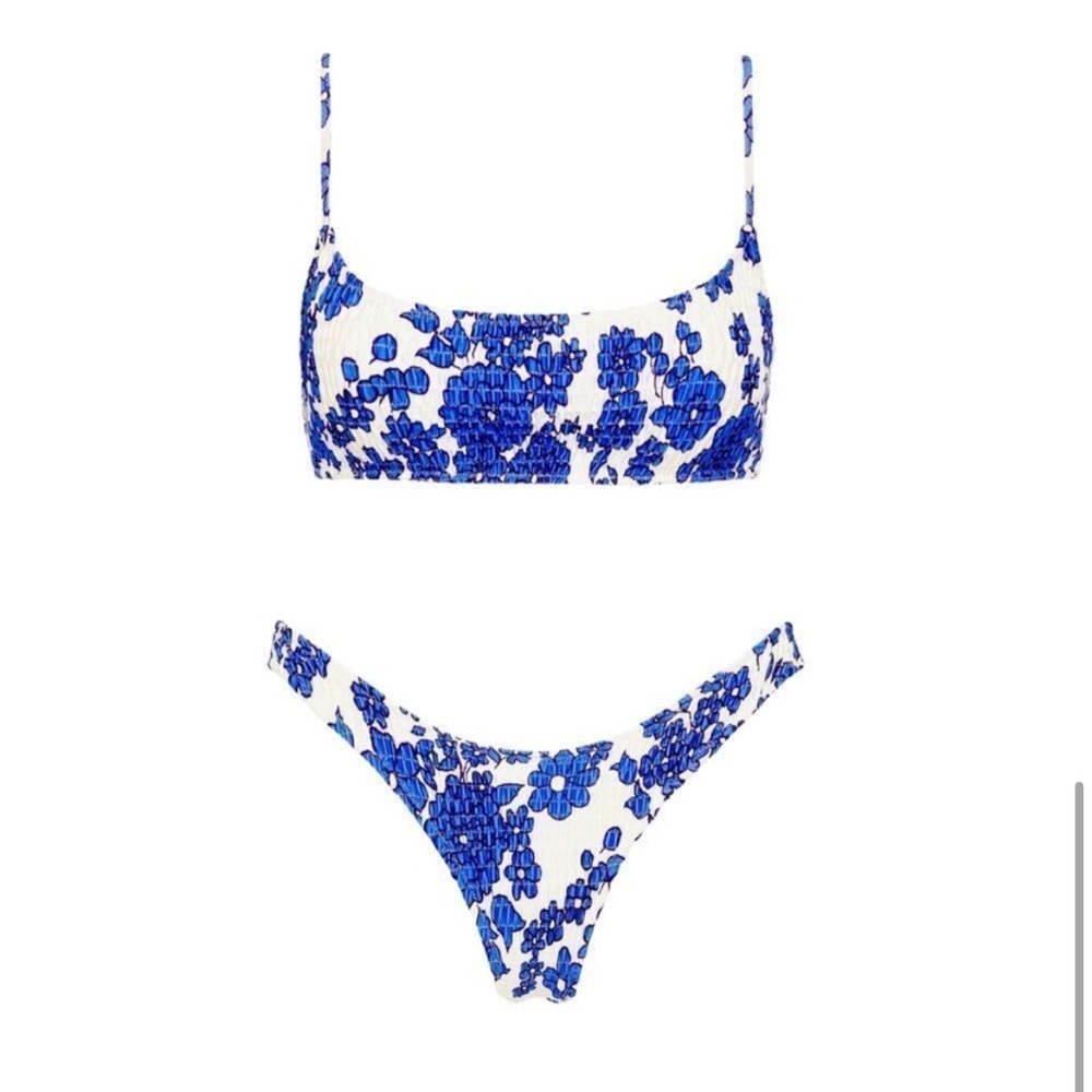 TRAINGL swimsuit set + bag